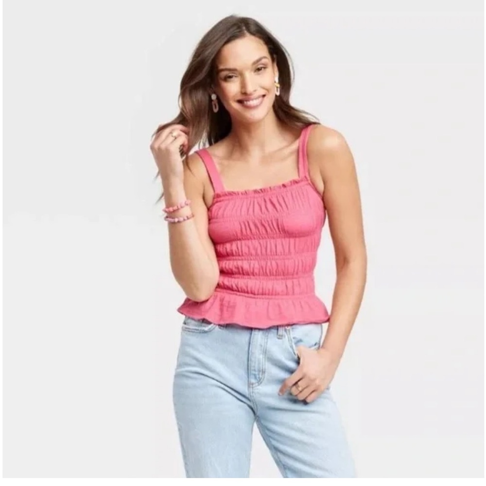 Universal Thread Women’s Pink Smocked Tank